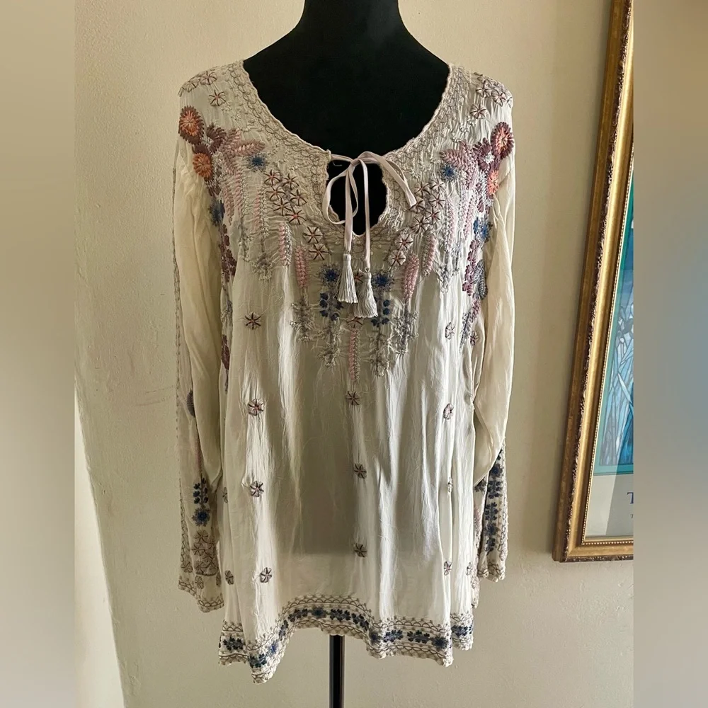 Stunning Johnny Was Silk Embroidered Top - Picture 8 of 8